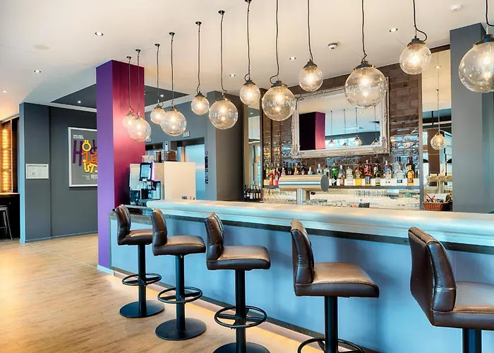 Premier Centre Hotel 3*